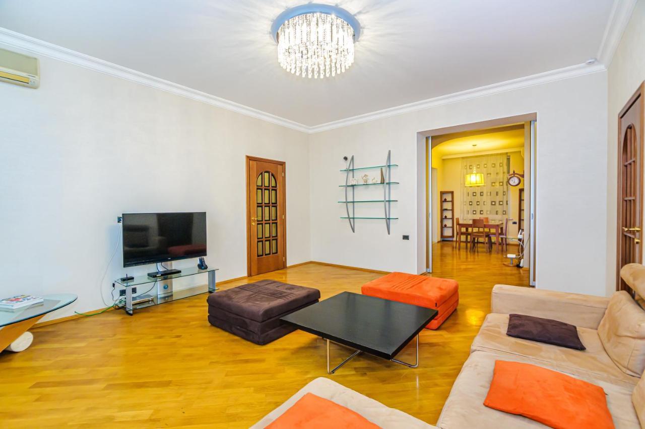 Vip Apartamen Nizami Street Apartman Baku Kültér fotó