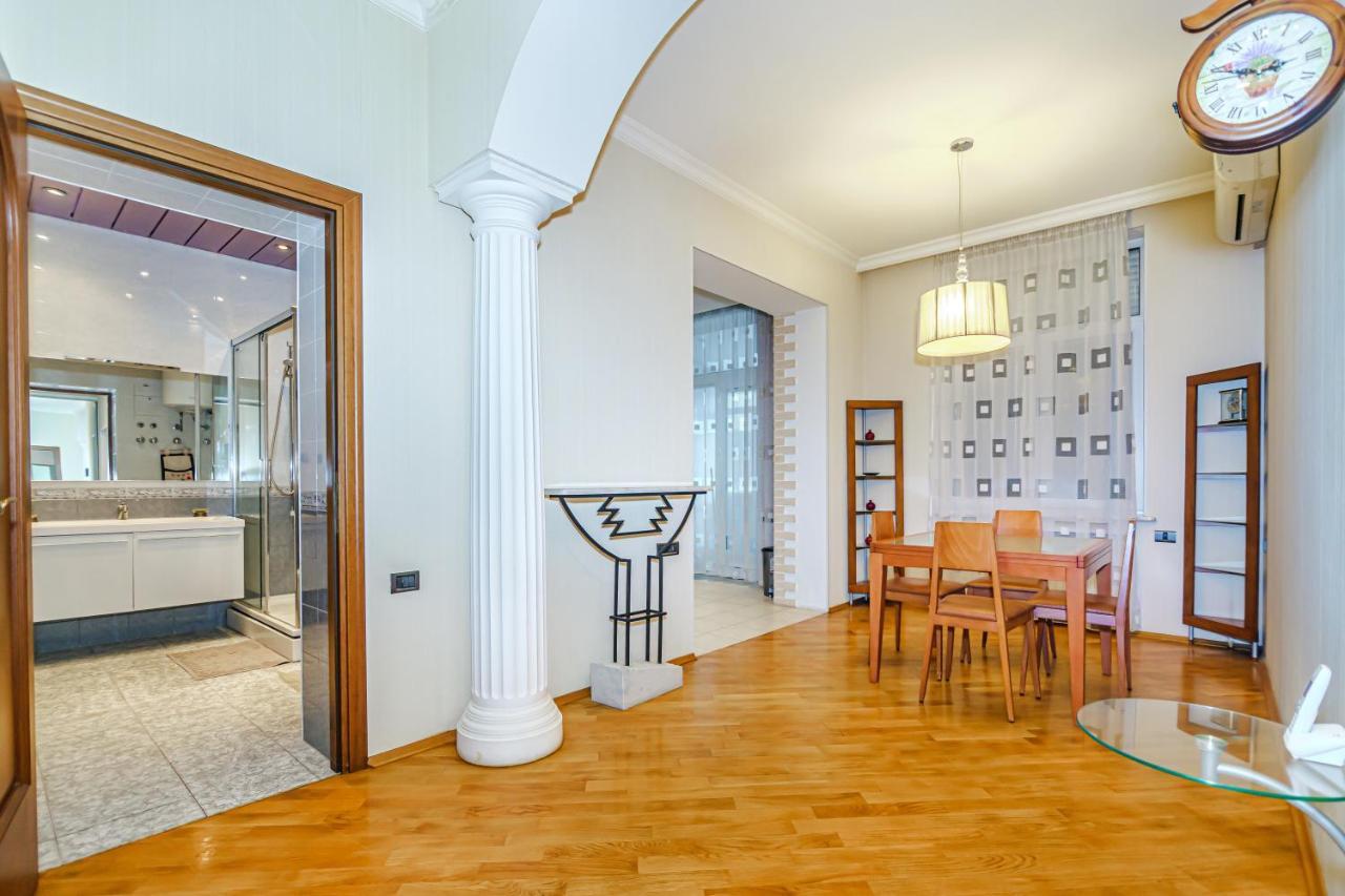 Vip Apartamen Nizami Street Apartman Baku Kültér fotó