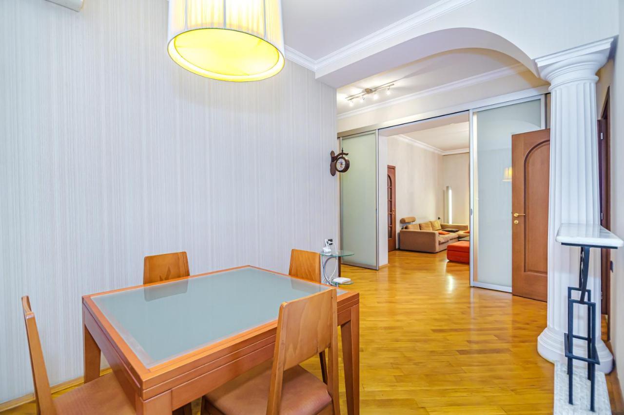 Vip Apartamen Nizami Street Apartman Baku Kültér fotó