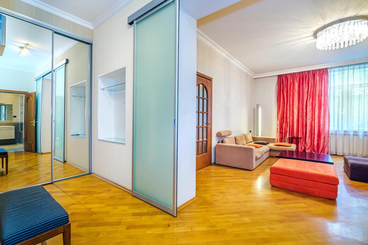 Vip Apartamen Nizami Street Apartman Baku Kültér fotó