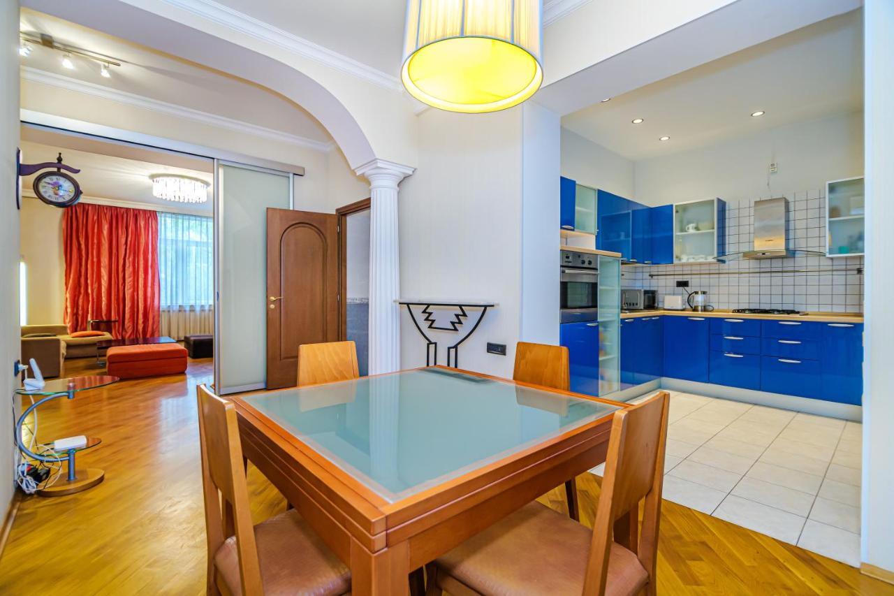 Vip Apartamen Nizami Street Apartman Baku Kültér fotó