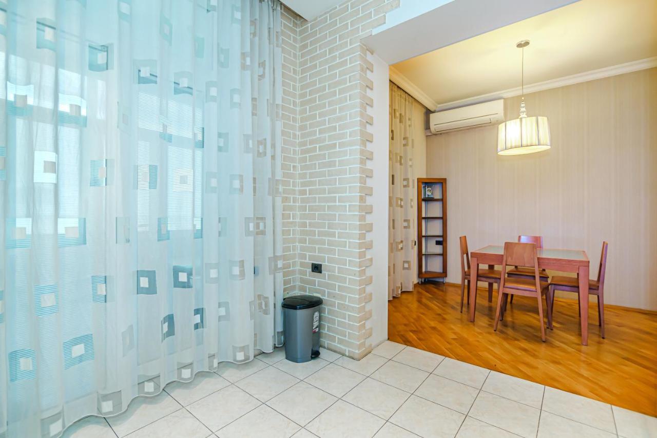 Vip Apartamen Nizami Street Apartman Baku Kültér fotó