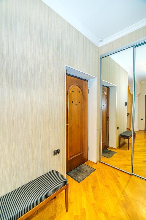 Vip Apartamen Nizami Street Apartman Baku Kültér fotó